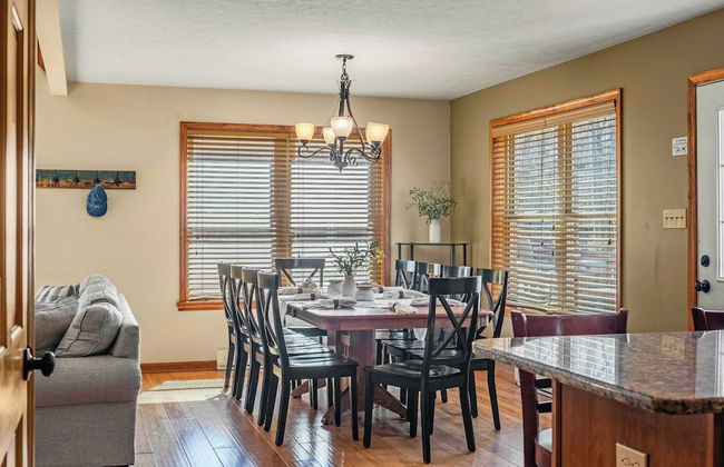 Hickory Haven by Avantstay Hot Tub, Game Room, Theater, Deck - Foto 8