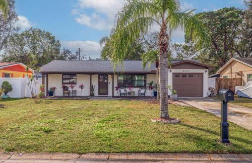 Luxury Rustic Retreat Entire Home in Pinellas Park - Foto 15