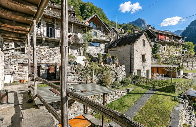 Rustico Over The Bridge Verzasca - Photo 18