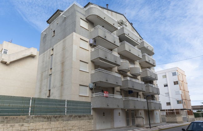 Estornell With 2 Bedrooms and 1 Bathrooms - Foto 21