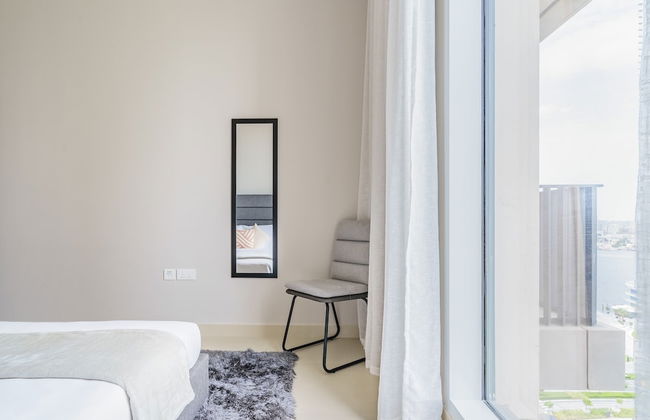 Fancy Apartment With Mesmerizing Canal Views - Photo 10