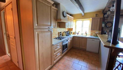 Holiday Home in Plogonnec near Sandy Beaches - Foto 5