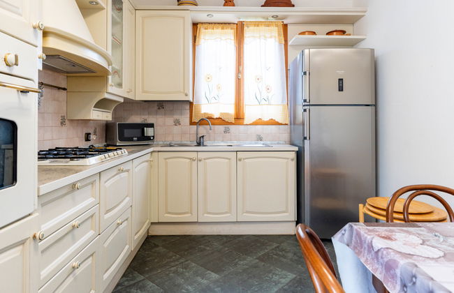 2 bedroom House in Diano Castello with garden and terrace - Photo 2