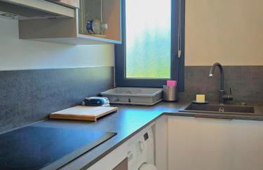 L'echapée Bleue - cosy refait a neuf, avec terrasse et vue jardin, tout se fait à pied - BY AURAconciergerie - Foto 16