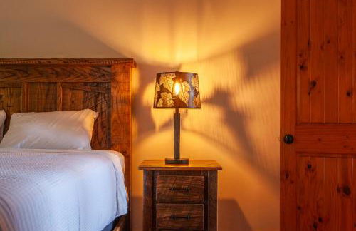 Chasing Sunsets: A Cozy 2-Bedroom Cabin in Smoky Mts with Stunning Mountain Views. - Foto 36