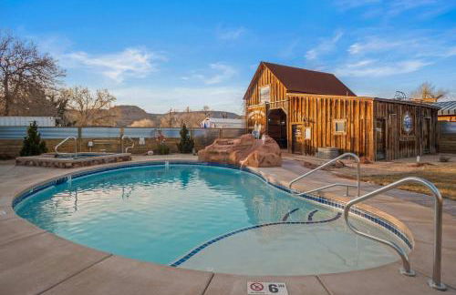 Timber & Tin H 2Bed 2Bath w Pool & Rooftop Deck - Foto 52