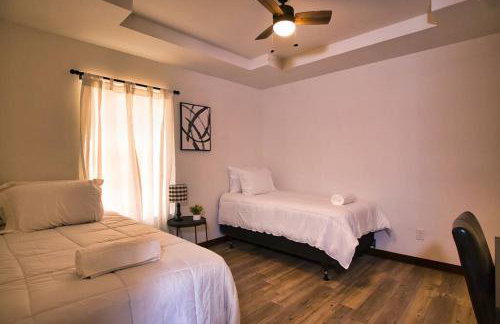 Chic & Cozy 2 bedroom - 1 bathroom - RATED BEST - Foto 22