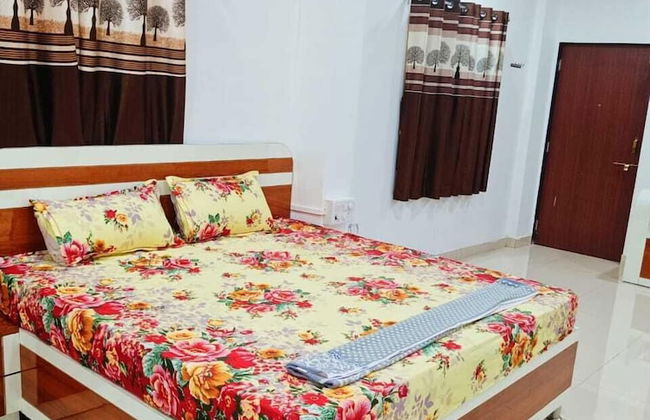 Janani Niwas Matheran - Photo 18