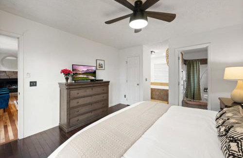 Locklyn's Loft | Views, Hot Tub, Game Room & MORE! - Foto 20