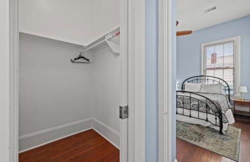 Your 1878 historic Shaw House awaits - Foto 27