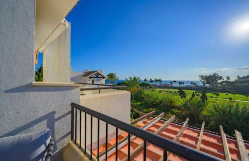 Luxurious 3-Bedroom Penthouse in Los Monteros Marbella - Foto 35