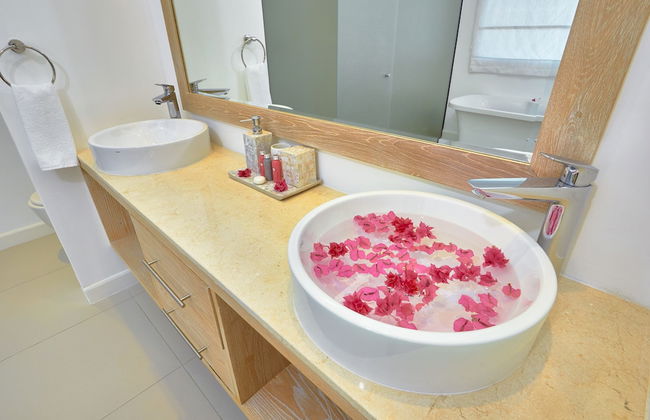 Corail Bleu Private Pool & Garden Villas with LOV - Photo 12