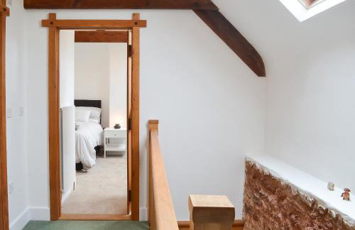 Fair Maid - Photo 20