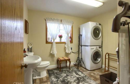 Beautiful Pet-Friendly Spacious Lodge near Yosemite & Lakes 12 Beds 6 BR up to 16 people - Foto 28