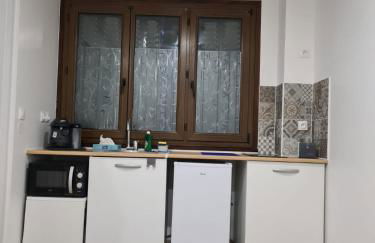 Studio indépendant et bien équipé avec véranda commune - Foto 5