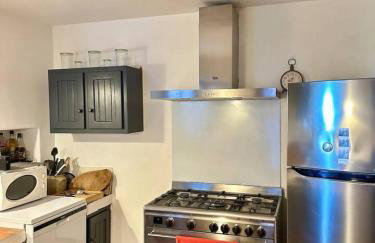 La maison Haut-perché townhouse with view and jacuzzi - Photo 39