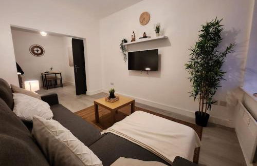 SuperValue Suite 6 - Fast WiFi, Hotel Linen, Keyless Entry, City only 10 Mins - BY PROPERTY PROMISE - Foto 21