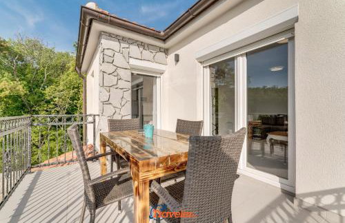 Villa Hlapa-new modern villa near beach - by TRAVELER tourist agency Krk - Foto 26