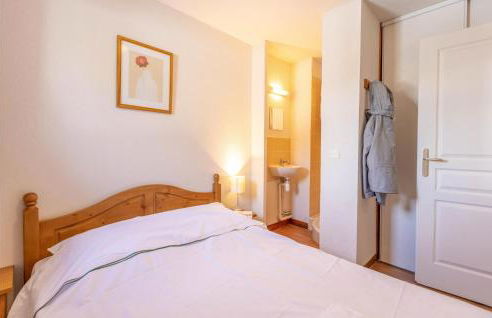 Awesome Apartment In Saint-Pancrace - Foto 11