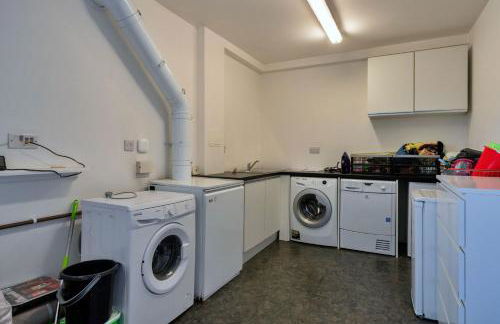 Finest Retreats - Lake View - Photo 15