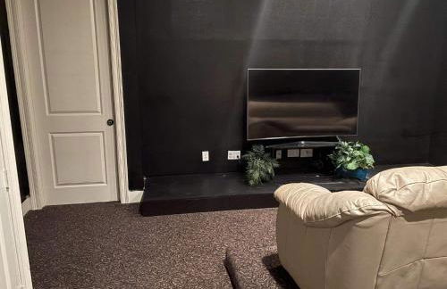 Private Pet-Friendly 2BR Suite with Movie Theater & Pond View and Access - Foto 6