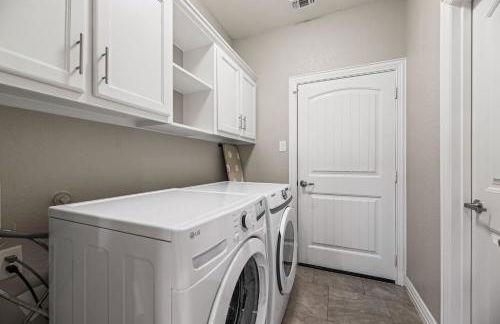 Spacious Grand Prairie Getaway - Foto 13