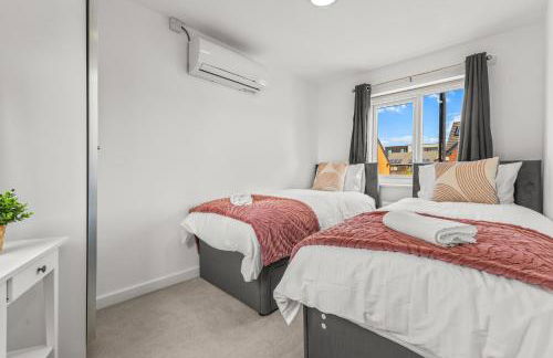 Large Family House with free parking - 3 bedrooms 6 beds - Foto 4