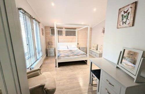 1 or 2 bedroom Hot tub Lodges - Foto 32