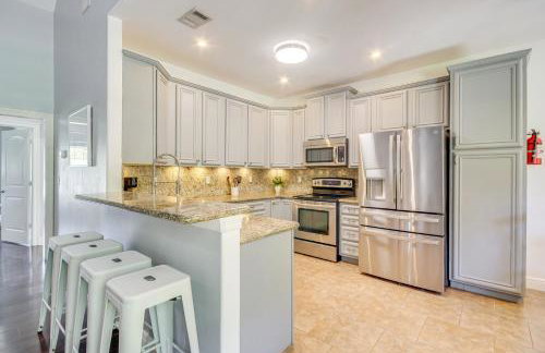 Less Than 1 Mi to Beach - Home with Deck and Yard in Waveland! - Foto 8