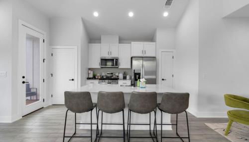 Mega Sized Luxury - Up to 24 Ppl - Downtown Access - Foto 3