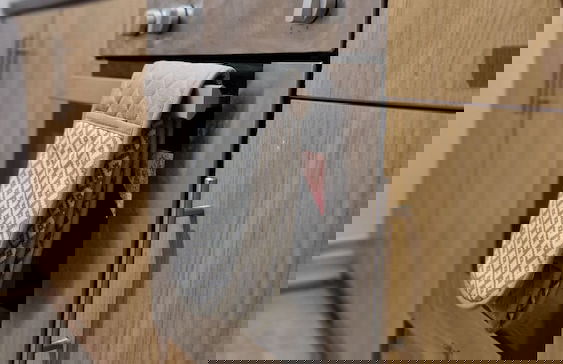 Spacious 1 Br Lincoln City Centre & Amenities, Free Parking - Photo 24