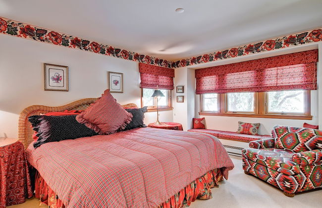 Highlands Area by East West Hospitality - Photo 52