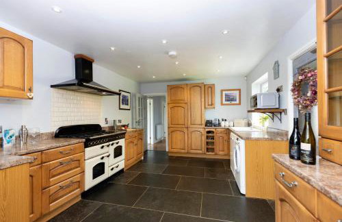 The Lodge - Photo 11