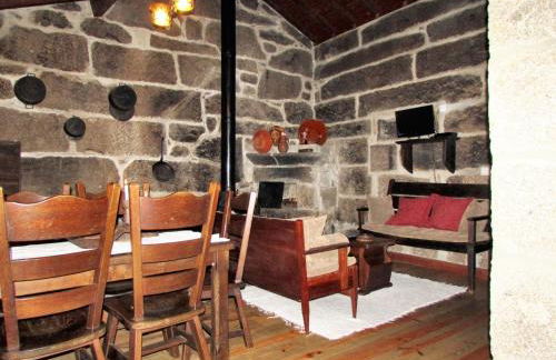 Charming house with fireplace, mountain view, Ponte da Barca - Foto 2