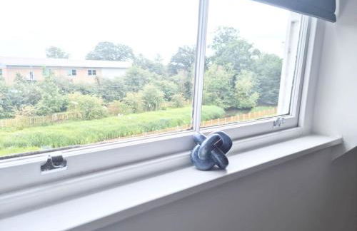 Hyland Apartment by CityNest - Foto 22