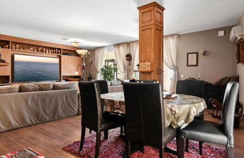 Infinity pool mansion by Costarentals - Ref 85 - Photo 18