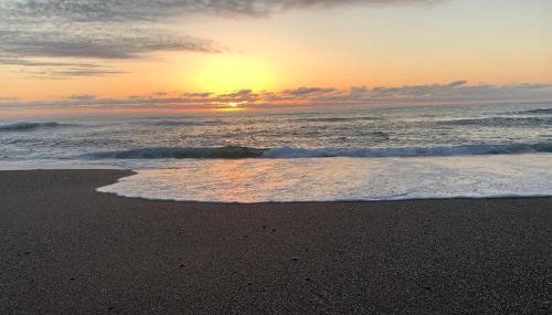 The Redwood Guesthouse at the Floras Lake Getaway - Foto 4