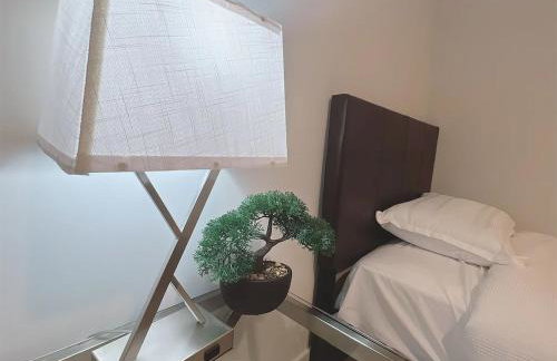 Lux property great for 1 to 8 Guests-family trip ,5Beds 2Rooms Staycation with Gym and EV, proximity to Downtown and Beaches - Foto 49