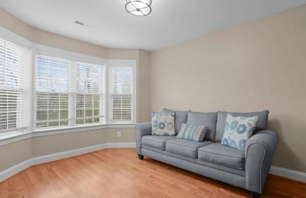 Sleeps 22, Lakefront w/ Private Dock & Pool, 2 Houses Lake Living by Avantstay - Foto 54