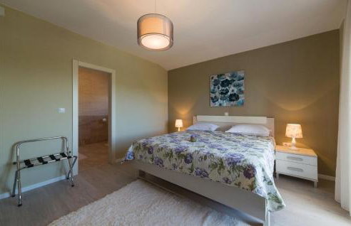 Awesome Home In Radosic - Foto 28