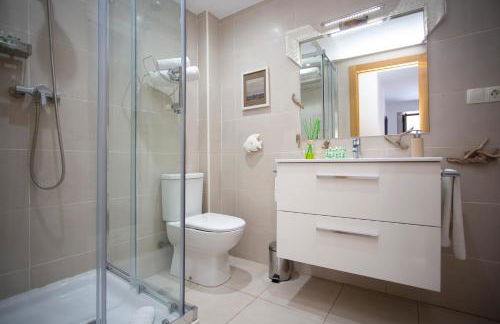 SingularStays Valencia Center - Photo 37