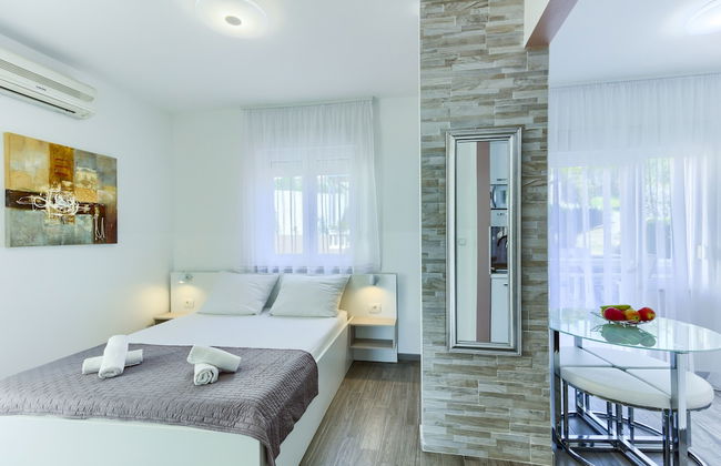 Stipe Residence - Photo 8