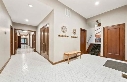 12,700 sf 8 Room Mansion on 18 acres - Foto 31