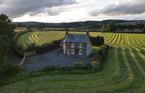 Country Cottage with Far Reaching Views - Foto 1