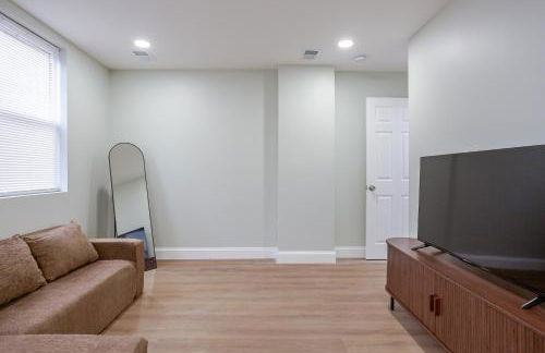 Stylish Stay in Center City, French-Japanese & Minimalist Vibes - Foto 45