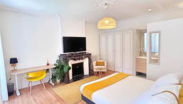 L'Elegant Paradoux - 3 sdb - 2 wc - Ascenseur - Parking - Plein Centre - Foto 3