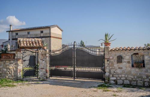 Casale nel Verde con Piscina e Vista - Foto 41