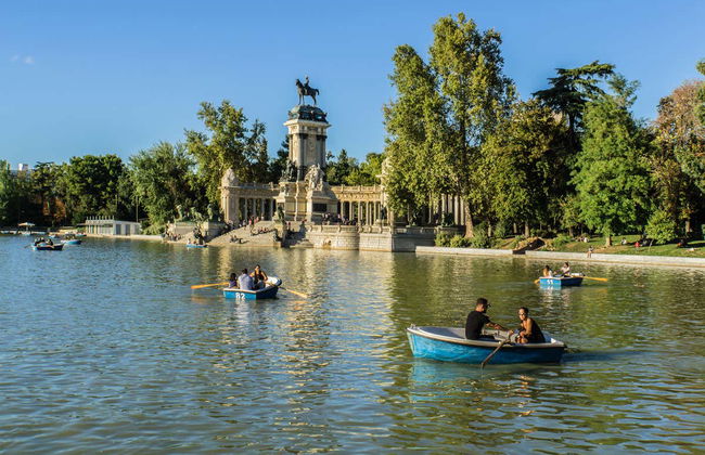Madrid Bike Tour - Photo 1