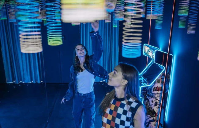 IKONO Budapest Tickets - Photo 9