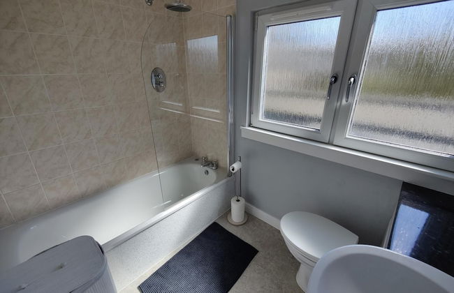 NEW Fabulous 2BD Maisonette Dunfermline, Fife - Foto 13